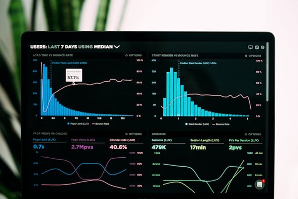 How Can AI Improve the Management of UK Public Transportation Schedules?